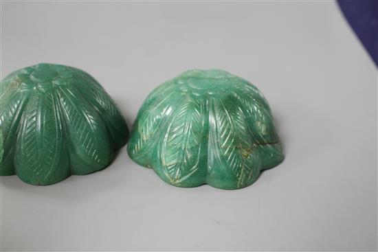 A pair of Mughal style green aventurine quartz petal lobed bowls, both with natural inclusions to the stone, diameter 7.2cm